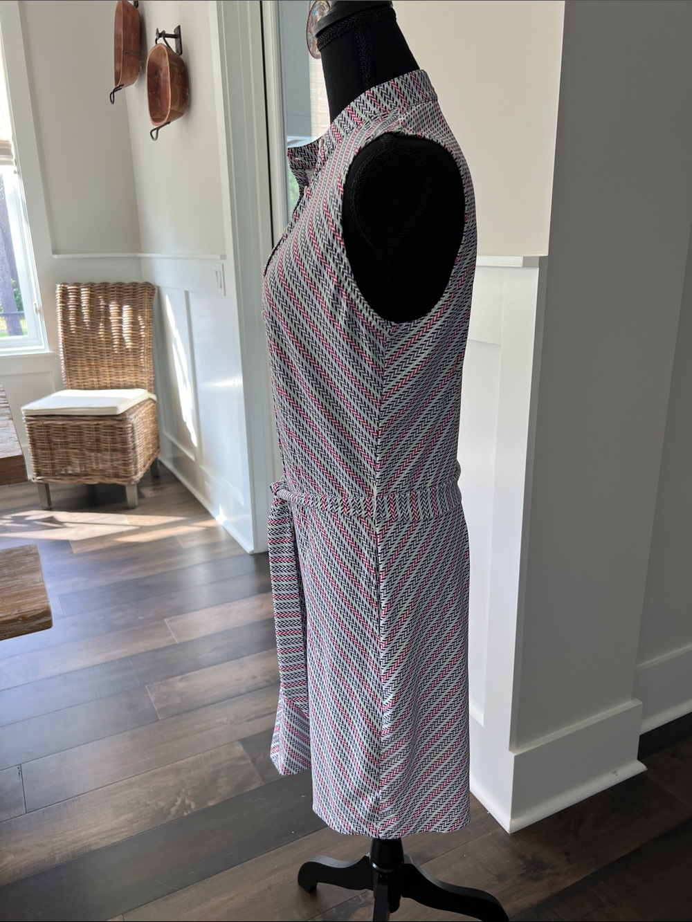 Fairway & Greene Sleeveless Chevron Midi Dress in Pink, Navy & White - Picture 3 of 10